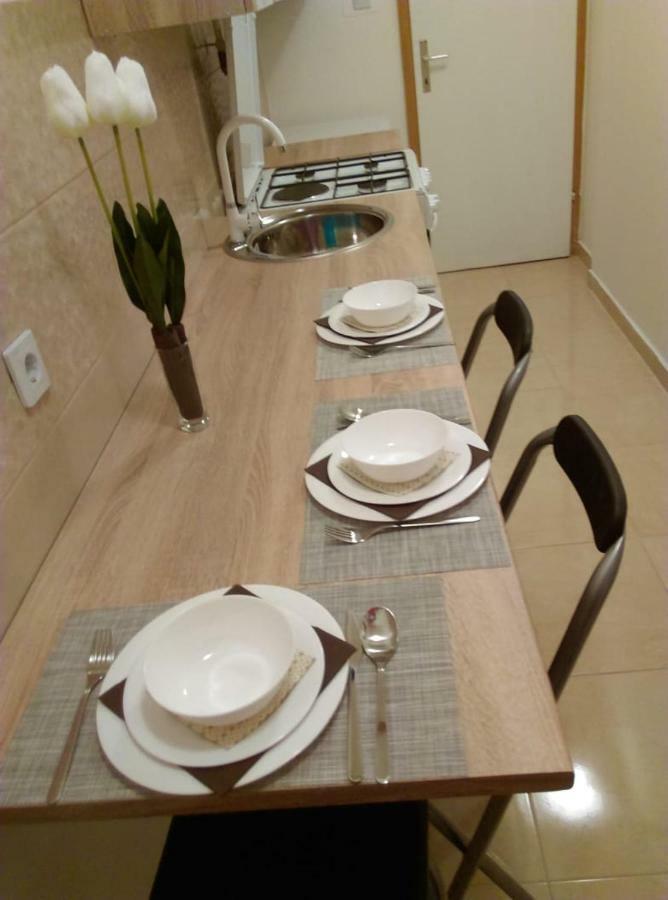 Studio Apartman Zdral ダルバル エクステリア 写真